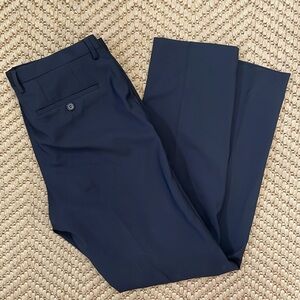 Hugo Boss - 100% Virgin Wool Dress Pants - Navy - 32R
